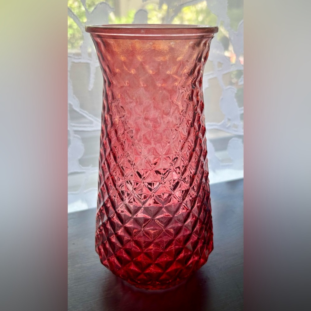 Vintage, Paula DPS Pink/Salmon diamond cut pattern vase. 9”
